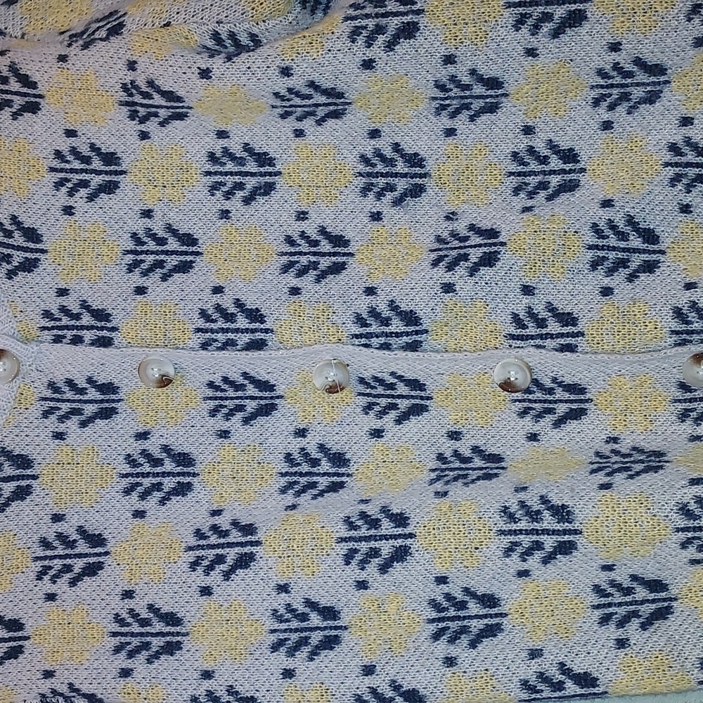 Cardigan - Picture 2 of 5